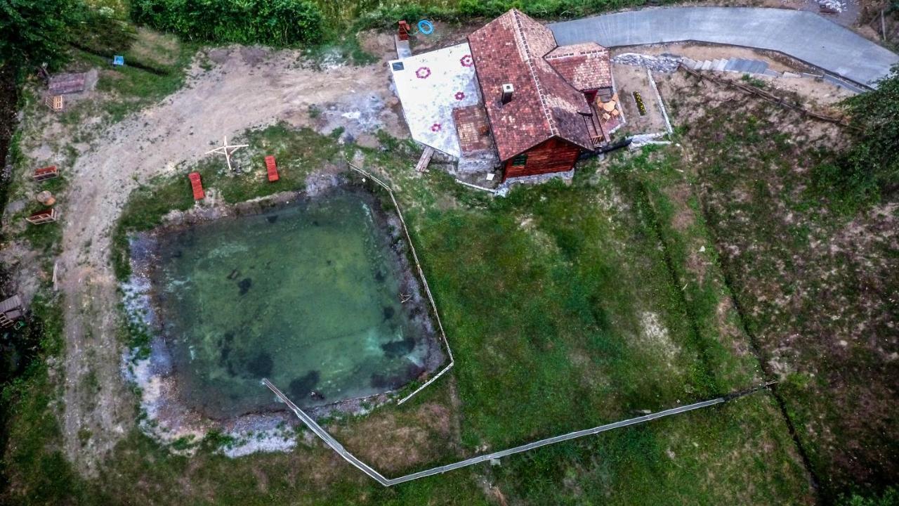 Vajat Tuk Villa Bajina Basta Exterior photo